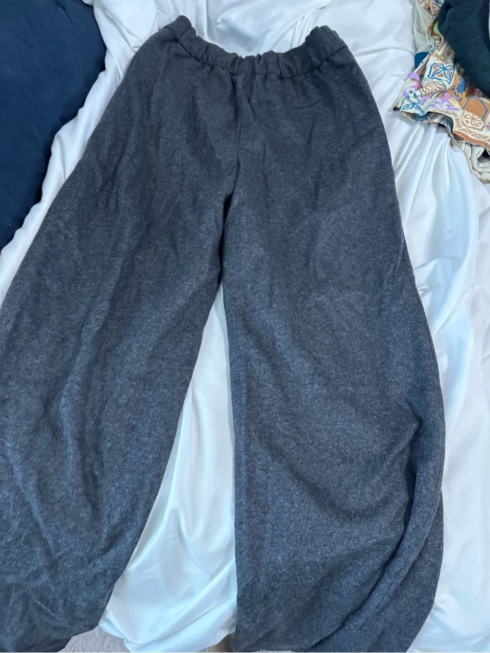 Banana Republic Men's Charcoal Wide-Leg Corduroy Pants - Picture 2 of 4